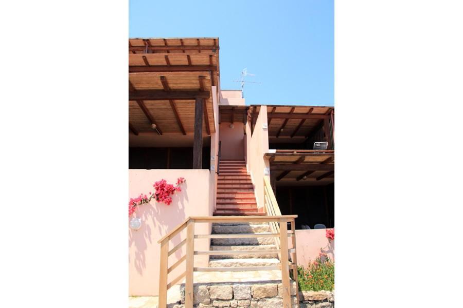 Residence Portolaconia Appartamenti Cannigione Exterior photo